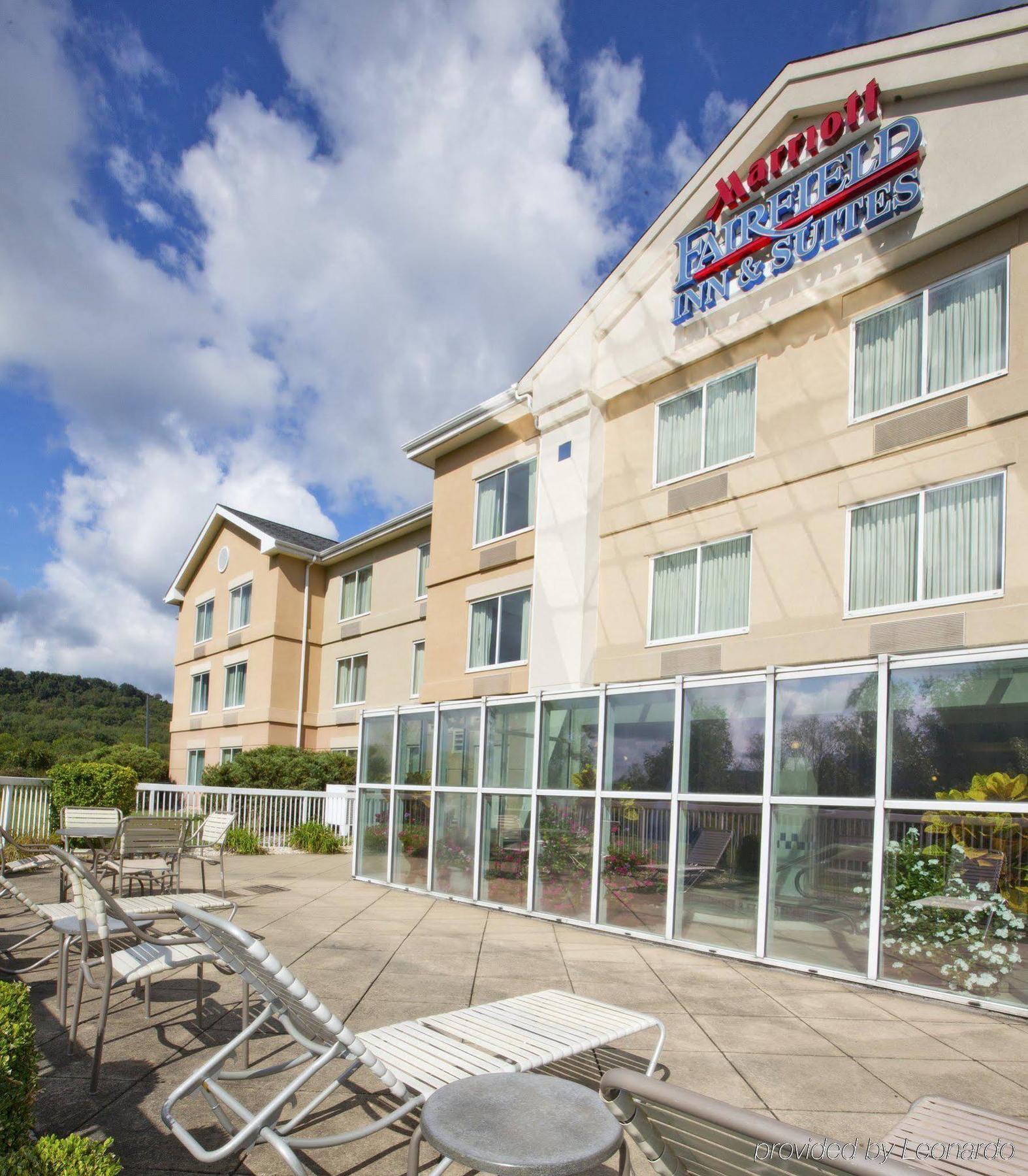 Fairfield Inn & Suites By Marriott Pittsburgh Нью-Стантон Экстерьер фото